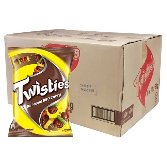 Twisties BBQ Curry 140g x 18